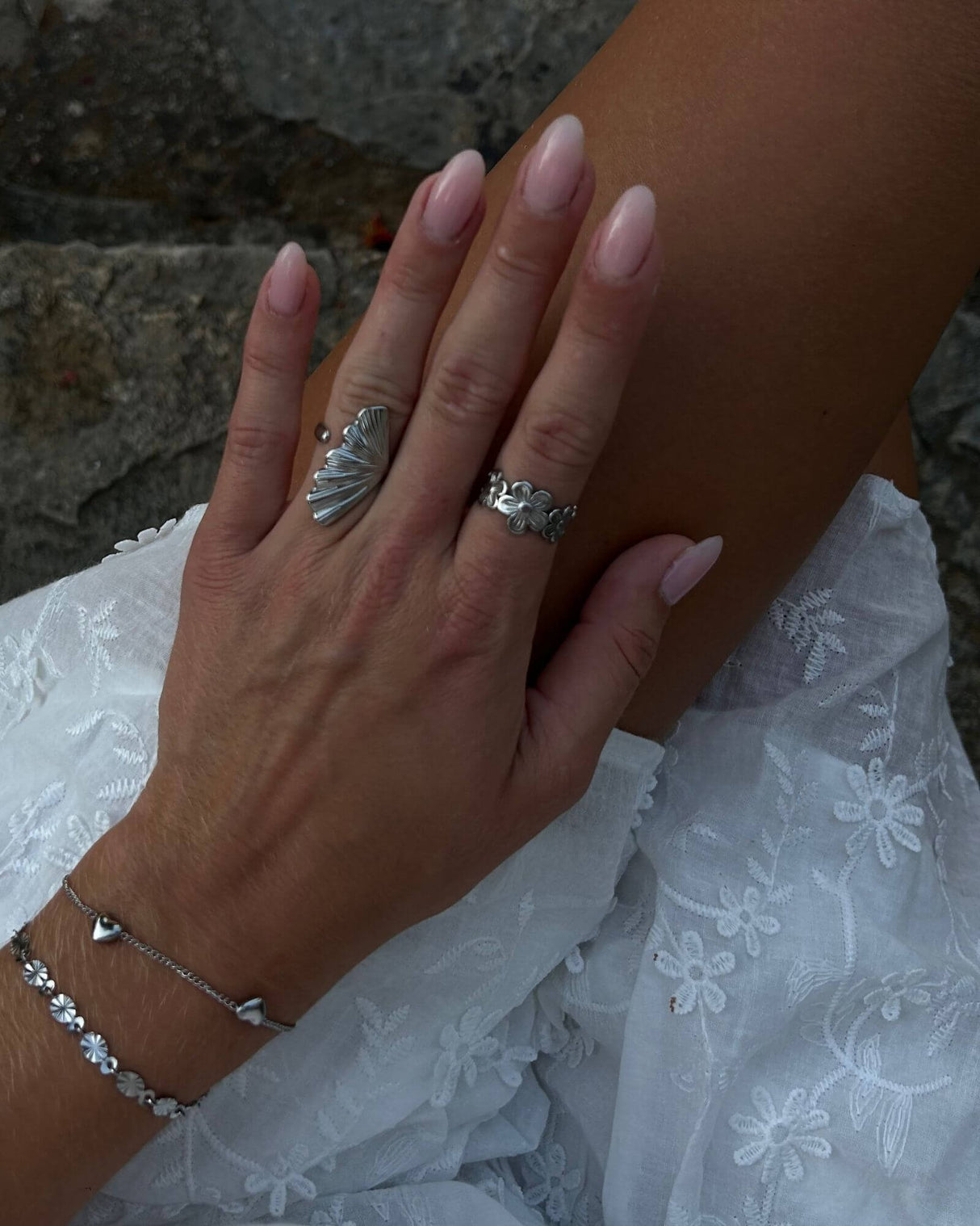 NAOMI RING