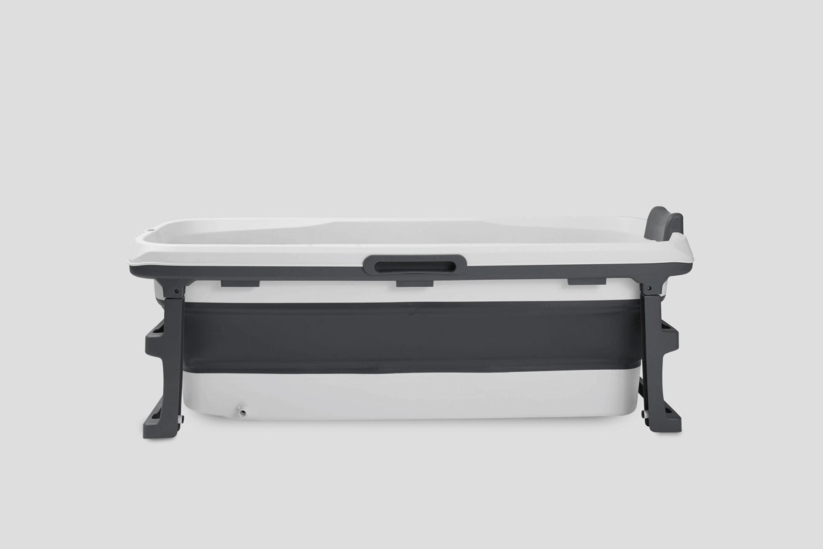 Special edition foldebadekar til voksne med låg, digital termometer og fodmassage - 150cm/Grå XL. Ekstra 300 cm. slange, sort badepude, lækker opbevaringspose samt ekstra prop inkl. Værdi kr. 798,-.