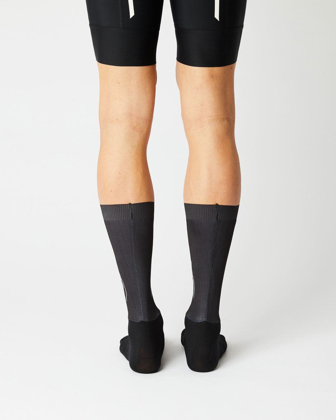 Aero Logo Cykelstrømper - Fingerscrossed - Sort