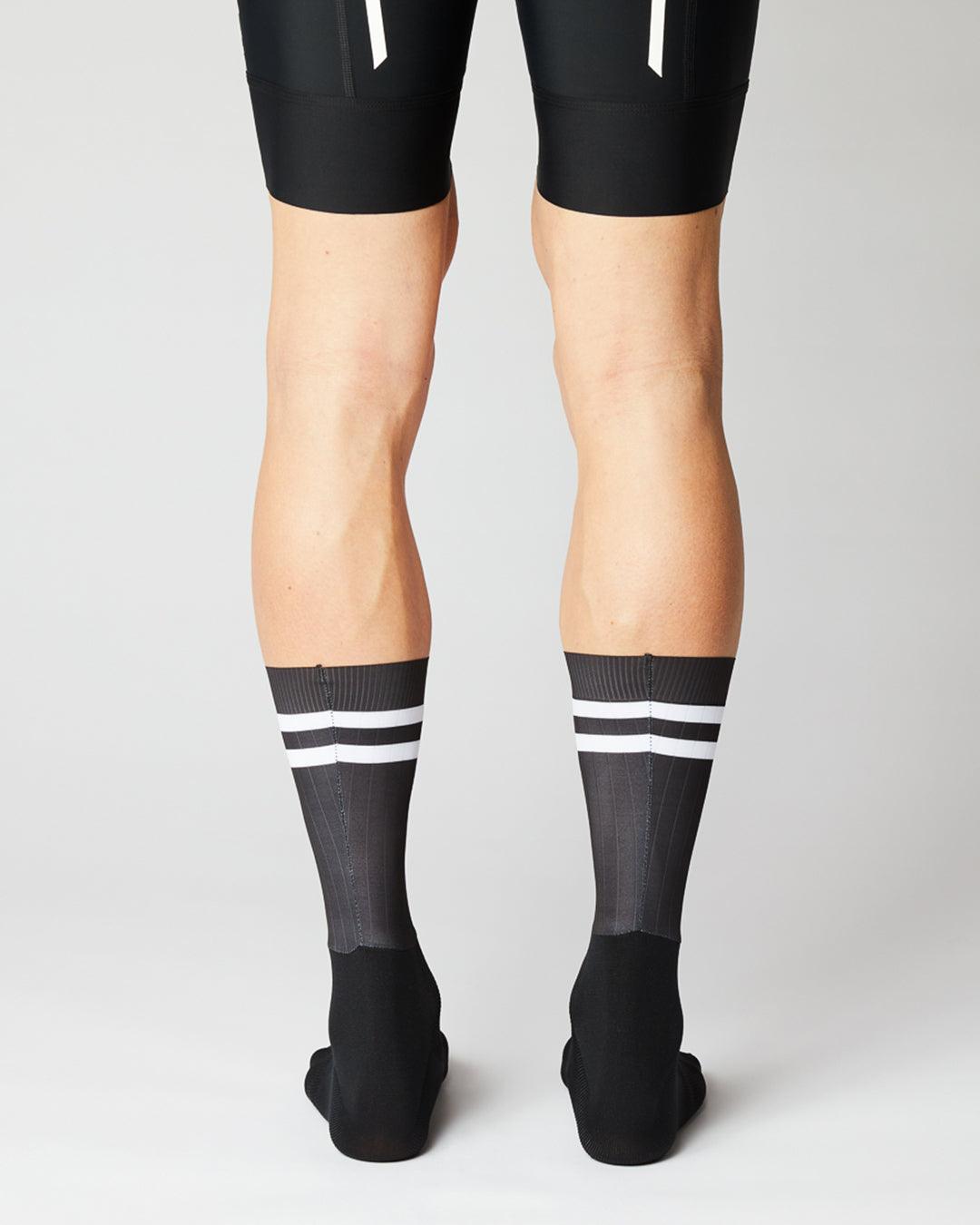 Aero Stripes Cykelstrømper - Fingerscrossed - Sort