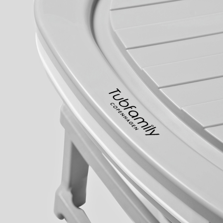 Foldebadekar til voksne - Med låg - 143cm/Grå - Ekstra 300 cm. slange, sort badepude, lækker opbevaringspose samt ekstra prop inkl. Værdi kr. 798,-.